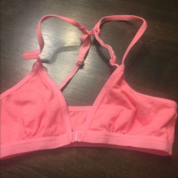 Bras - Picture 4 of 5